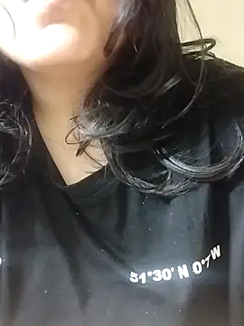 Snapshot of Darkdesire_Duo chatting on April 5, 2026, 9:06 am Darkdesire Duo online show from April 5, 2026, 9:06 am