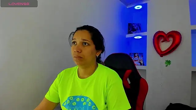 Melisa 14 online show from May 7, 2026, 12:32 pm