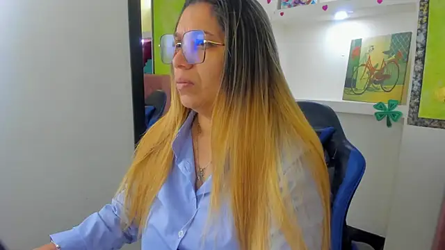 Melisa 14 online show from May 31, 2026, 9:49 am