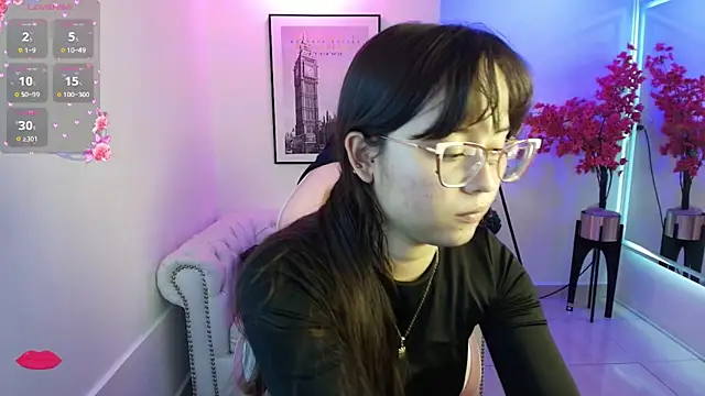 Snapshot of Shady_bug chatting on March 19, 2026, 8:02 pm Shady bug online show from March 19, 2026, 8:02 pm