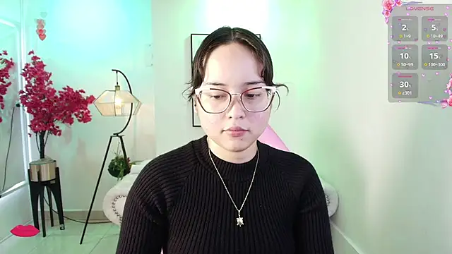 Snapshot of Shady_bug chatting on March 27, 2026, 7:46 pm Shady bug online show from March 27, 2026, 7:46 pm