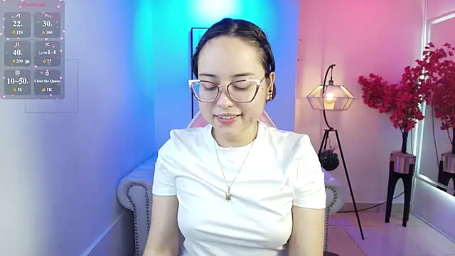 Snapshot of Shady_bug chatting on April 17, 2026, 8:01 pm Shady bug online show from April 17, 2026, 8:01 pm