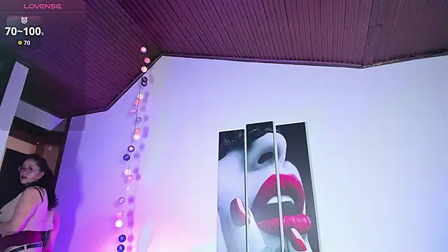 Snapshot of Mariia_Paulaa chatting on March 18, 2026, 2:26 am Mariia Paulaa online show from March 18, 2026, 2:26 am