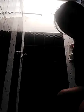 LatinSquirtBaby online show from May 29, 2026, 7:23 pm
