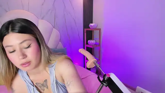 Snapshot of Amber_Palmer chatting on March 18, 2026, 7:50 pm Amber Palmer online show from March 18, 2026, 7:50 pm