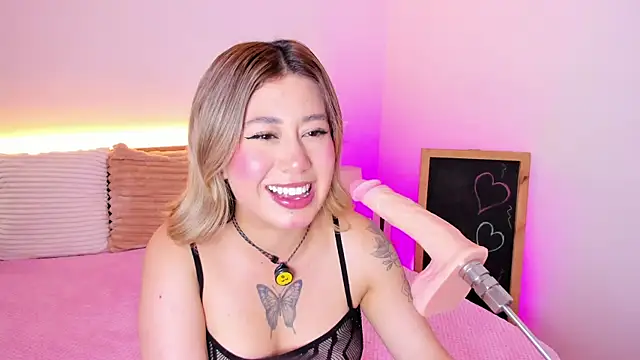 Amber Palmer online show from May 30, 2026, 8:06 pm