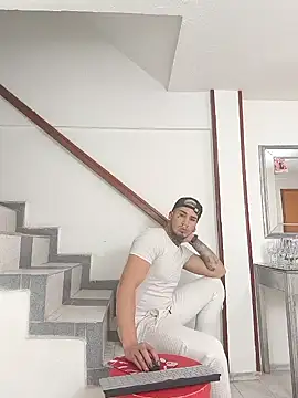 Snapshot of AndresXm_ chatting on March 18, 2026, 2:15 am AndresXm online show from March 18, 2026, 2:15 am