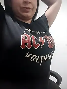 LilasBoobs online show from April 8, 2026, 11:48 pm