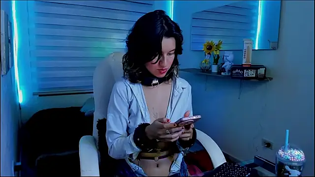 Snapshot of Clawdeen_Hot chatting on March 20, 2026, 3:11 am Clawdeen Hot online show from March 20, 2026, 3:11 am