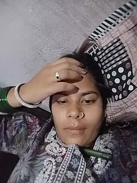 Pallavi cute online show from August 5, 2026, 6:00 pm