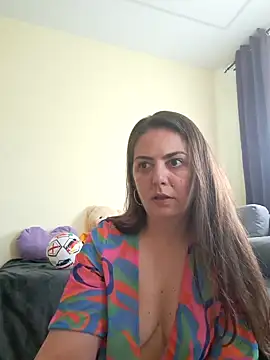 Arya Malone online show from July 6, 2026, 6:43 am