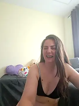 Arya Malone online show from July 7, 2026, 6:47 am