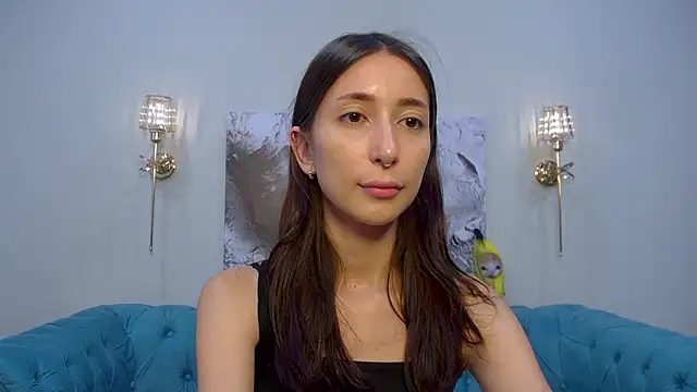 DanaRoges online show from July 3, 2026, 6:42 am