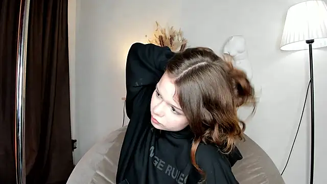 Jooany online show from March 31, 2026, 5:19 am