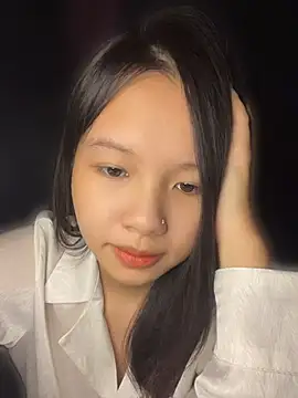 Snapshot of Link-mii chatting on July 11, 2026, 4:21 pm Link-mii online show from July 11, 2026, 4:21 pm