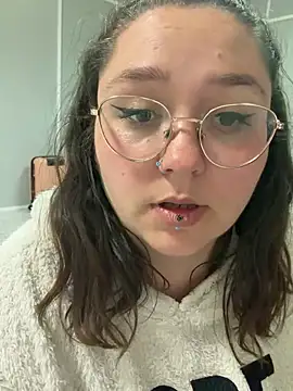 Snapshot of SpanishFirexxx chatting on March 17, 2026, 11:08 pm SpanishFirexxx online show from March 17, 2026, 11:08 pm