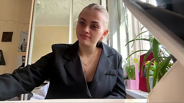 Snapshot of Elle_GrEat chatting on March 18, 2026, 7:22 am Elle GrEat online show from March 18, 2026, 7:22 am