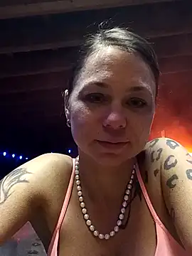 Couple qc online show from April 2, 2026, 12:41 am