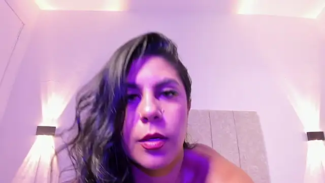 ada lee1 online show from May 8, 2026, 2:39 am