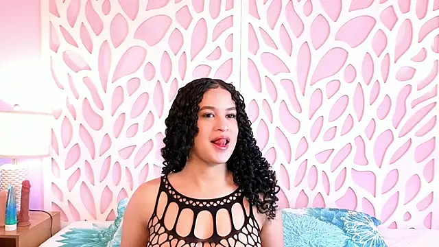 Snapshot of VelaskaJones chatting on May 31, 2026, 11:28 am VelaskaJones online show from May 31, 2026, 11:28 am