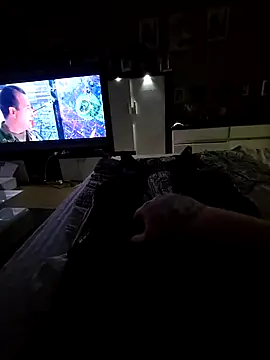 Snapshot of OssiBigCum chatting on March 17, 2026, 6:55 pm OssiBigCum online show from March 17, 2026, 6:55 pm