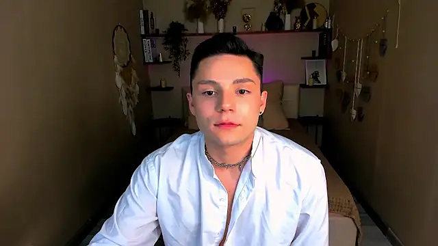 Snapshot of MarcusBender chatting on March 18, 2026, 1:20 am MarcusBender online show from March 18, 2026, 1:20 am