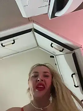 Snapshot of Maria3879 chatting on March 18, 2026, 9:51 pm Maria3879 online show from March 18, 2026, 9:51 pm