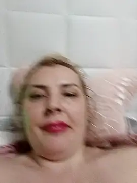 Snapshot of Maria3879 chatting on April 4, 2026, 12:42 am Maria3879 online show from April 4, 2026, 12:42 am
