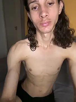 Snapshot of FelipeLipe18 chatting on March 18, 2026, 1:53 am FelipeLipe18 online show from March 18, 2026, 1:53 am