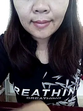 Snapshot of Mii_MiiI chatting on March 19, 2026, 8:40 am Mii MiiI online show from March 19, 2026, 8:40 am