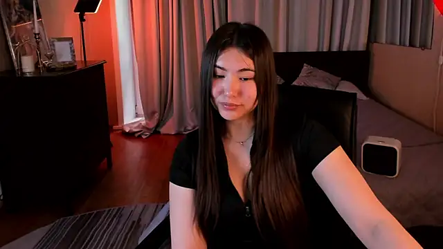 IceIcebabe  online show from May 15, 2026, 11:23 pm