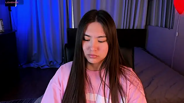 IceIcebabe  online show from May 25, 2026, 1:00 am