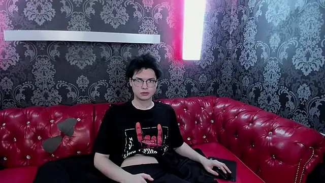 Snapshot of EdwardBev chatting on March 19, 2026, 9:41 pm EdwardBev online show from March 19, 2026, 9:41 pm