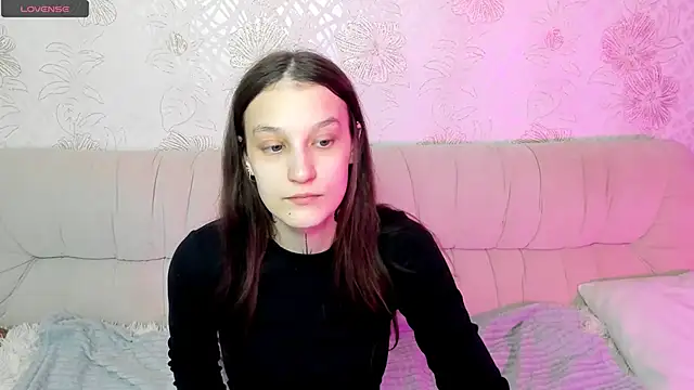 Snapshot of Kriss_Doeil chatting on May 24, 2026, 2:38 am Kriss Doeil online show from May 24, 2026, 2:38 am
