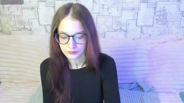 Snapshot of Kriss_Doeil chatting on May 29, 2026, 2:20 am Kriss Doeil online show from May 29, 2026, 2:20 am