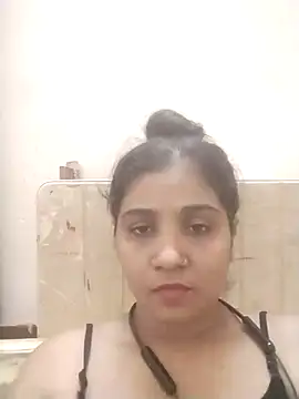 LovelyRenu online show from March 29, 2026, 9:53 am