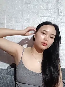 Akile80 online show from June 6, 2026, 2:27 am