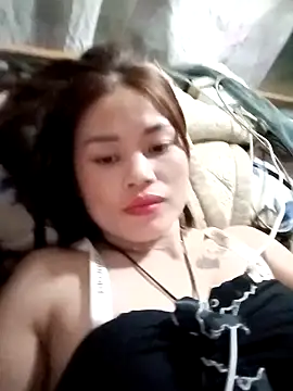 Eli18 online show from May 11, 2026, 11:24 pm