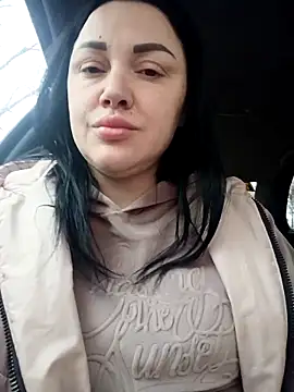 Elsie-Nora online show from March 29, 2026, 7:52 am