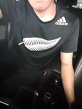 HK-TIGER online show from April 9, 2026, 4:23 am