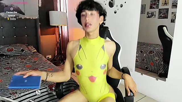 Snapshot of santy_fox chatting on March 26, 2026, 2:33 pm santy fox online show from March 26, 2026, 2:33 pm