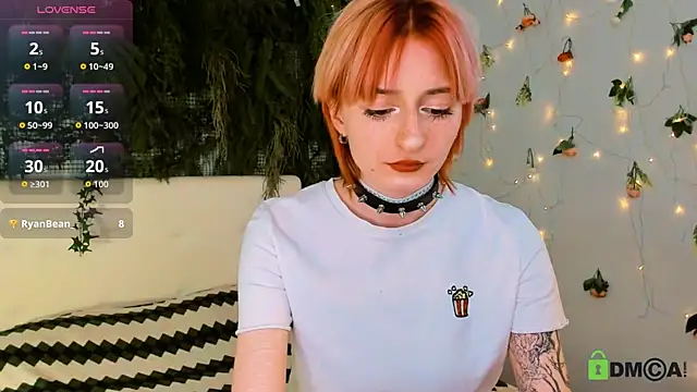 Kira  Cutie online show from May 6, 2026, 8:58 pm