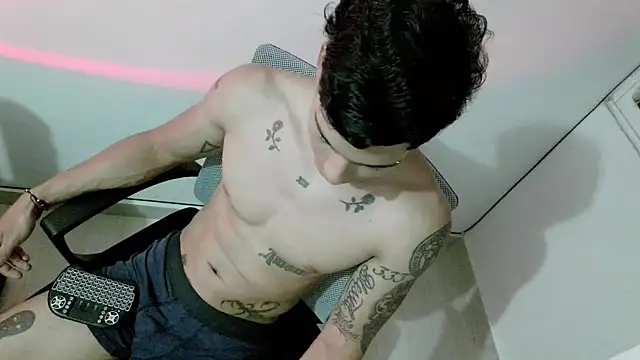 srghost333 online show from July 7, 2026, 7:23 am