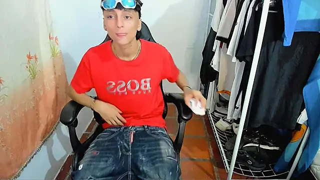 Snapshot of Leal_777 chatting on March 19, 2026, 6:39 am Leal 777 online show from March 19, 2026, 6:39 am