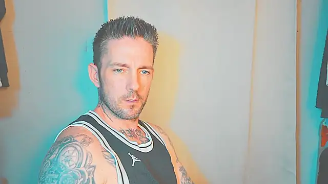 SkylarrGrey online show from May 14, 2026, 3:57 am