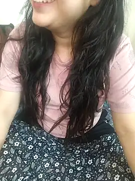 Snapshot of neelam_rawat chatting on May 4, 2026, 7:15 am neelam rawat online show from May 4, 2026, 7:15 am