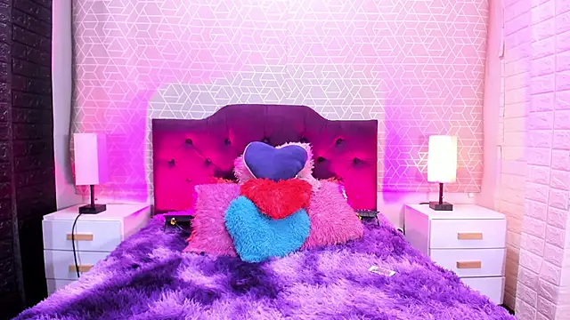 SofiiaCutee online show from June 27, 2026, 2:49 am