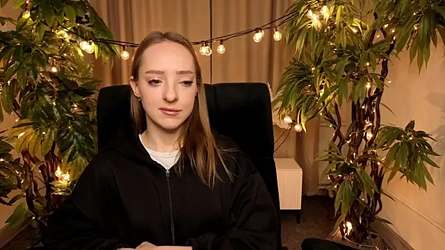 GertrudeWilson online show from March 23, 2026, 8:51 am