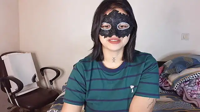 Punjabi baddie  online show from May 7, 2026, 4:12 pm