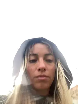 Snapshot of Sexyandtiny chatting on March 19, 2026, 5:50 pm Sexyandtiny online show from March 19, 2026, 5:50 pm